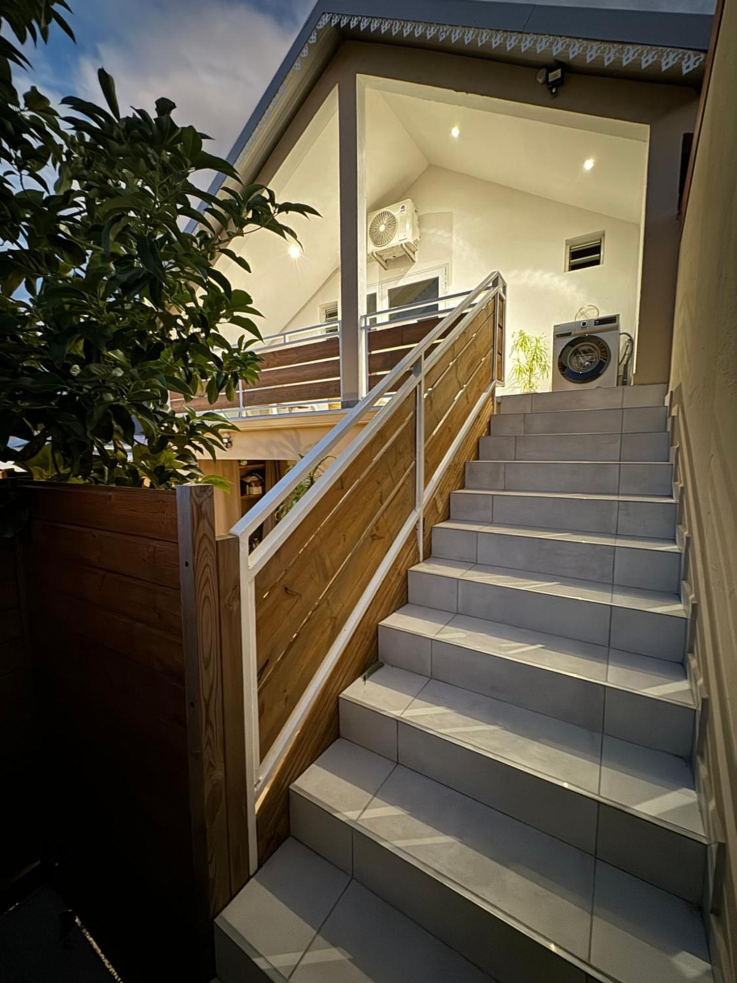 Grand Studio Charmant, Tout Equipe… Saint-Denis Extérieur photo